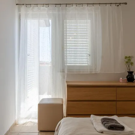 Maria's Perla Apartamento Vir